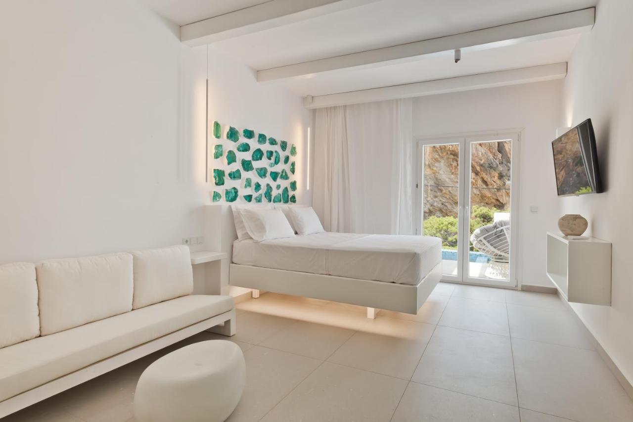 Enilion Luxury Suites Kyra Panagia 外观 照片