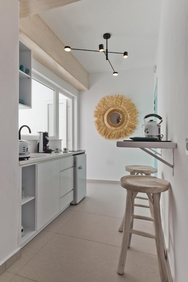 Enilion Luxury Suites Kyra Panagia 外观 照片