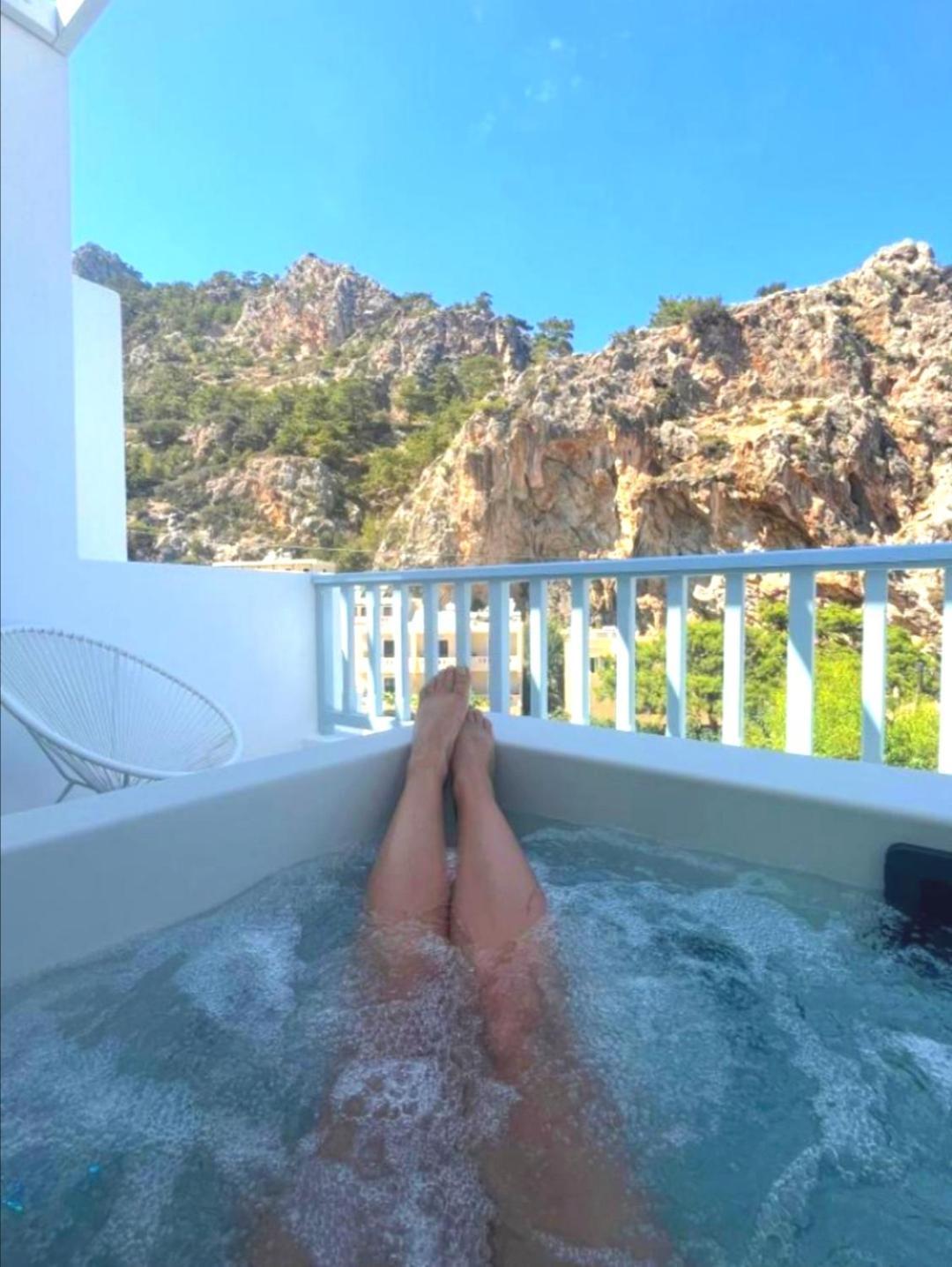 Enilion Luxury Suites Kyra Panagia 外观 照片