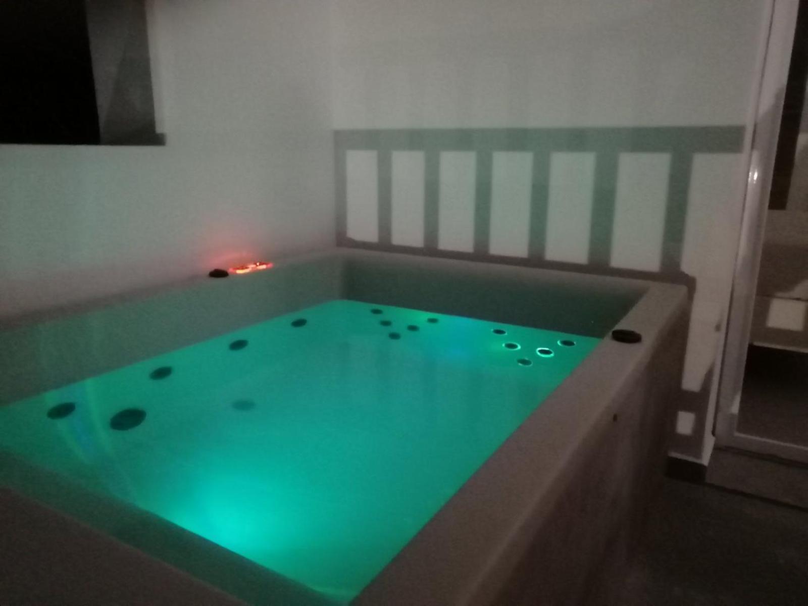 Enilion Luxury Suites Kyra Panagia 外观 照片