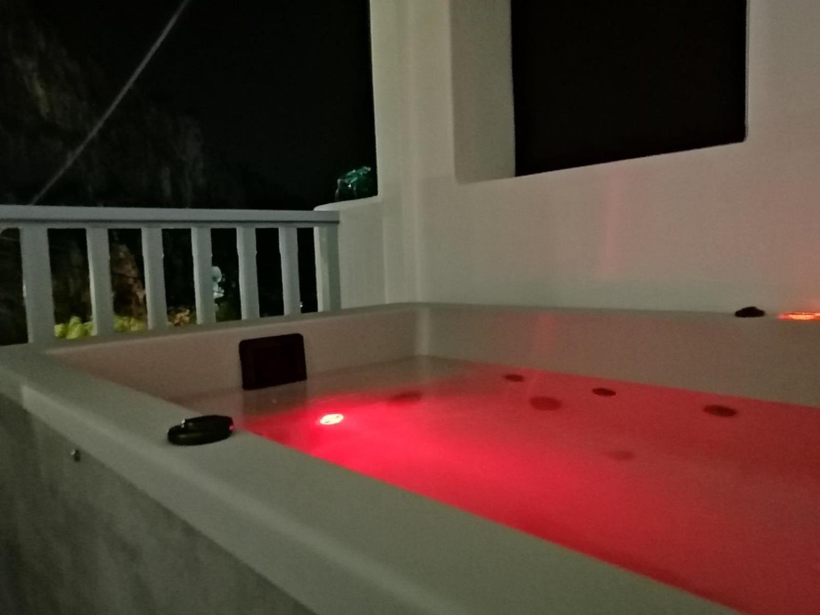 Enilion Luxury Suites Kyra Panagia 外观 照片
