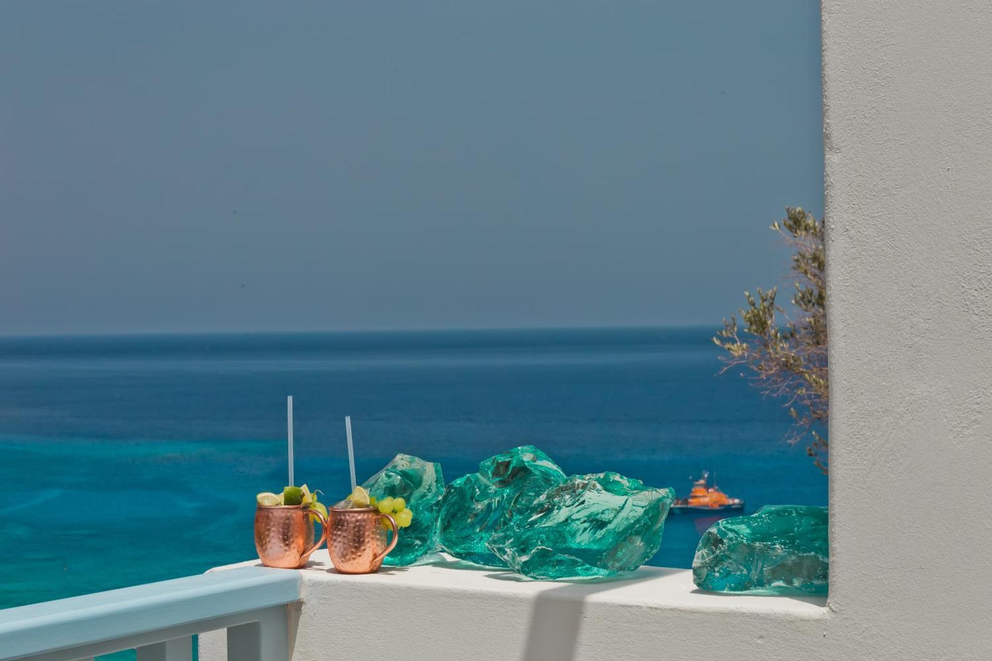Enilion Luxury Suites Kyra Panagia 外观 照片