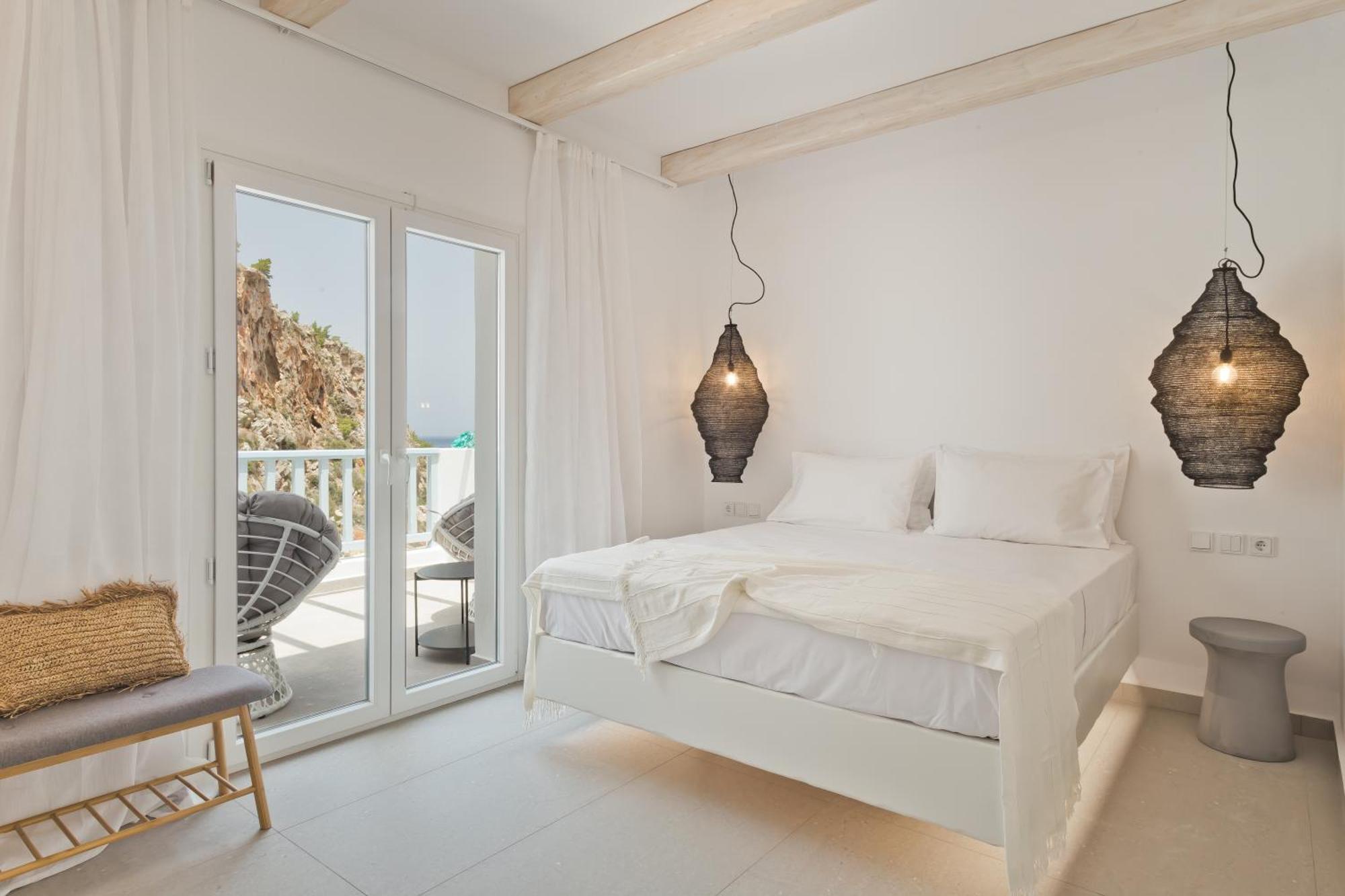 Enilion Luxury Suites Kyra Panagia 外观 照片