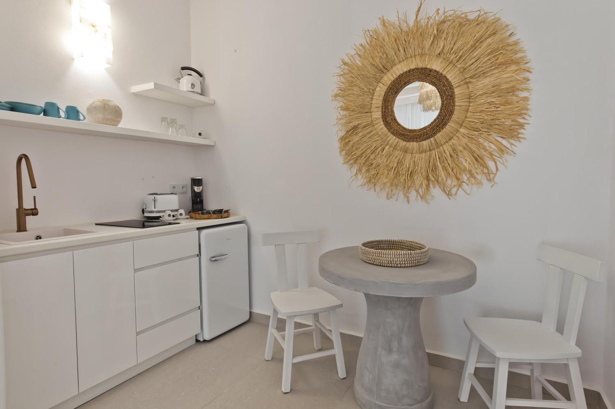 Enilion Luxury Suites Kyra Panagia 外观 照片