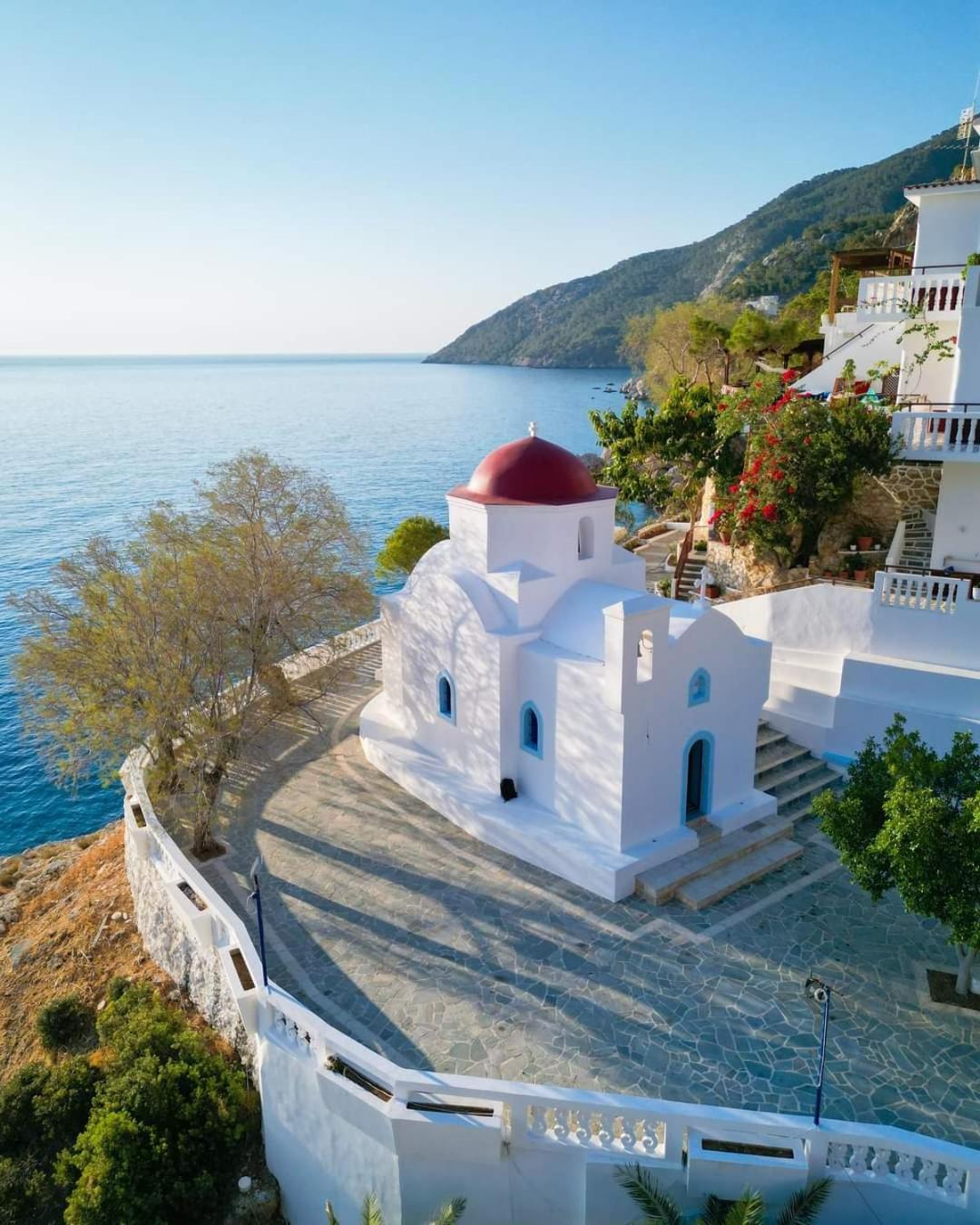 Enilion Luxury Suites Kyra Panagia 外观 照片